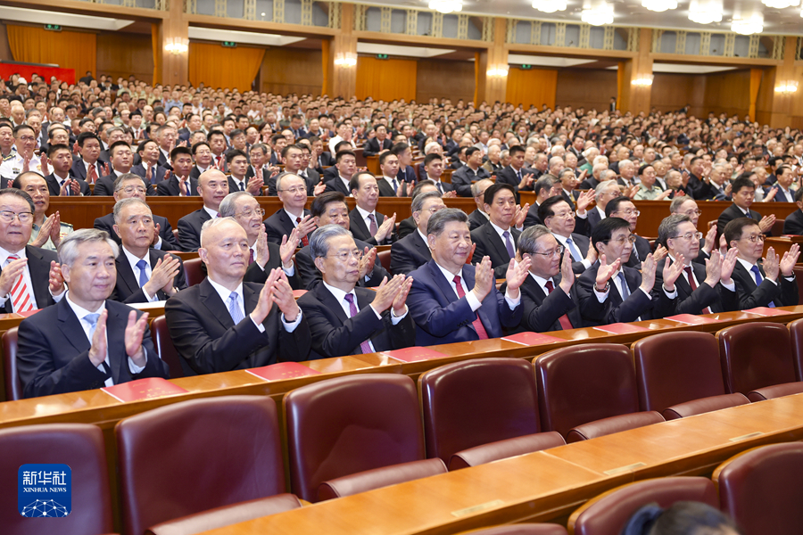 最新国家领导人引领中国迈向新征程，新时代的征程与奋斗