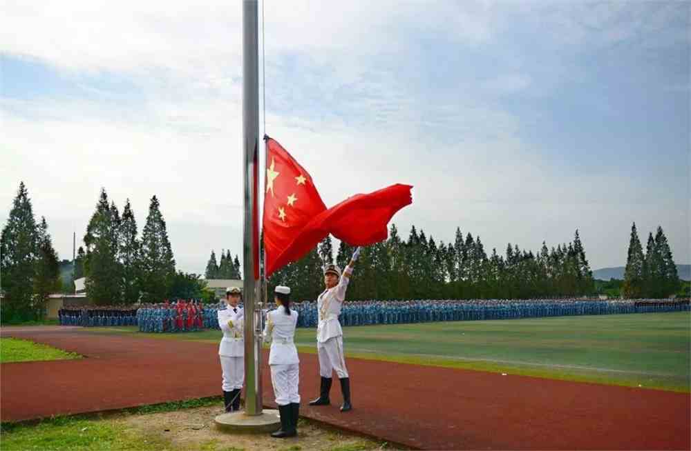 江苏科技大学升旗仪式，荣耀与责任的彰显