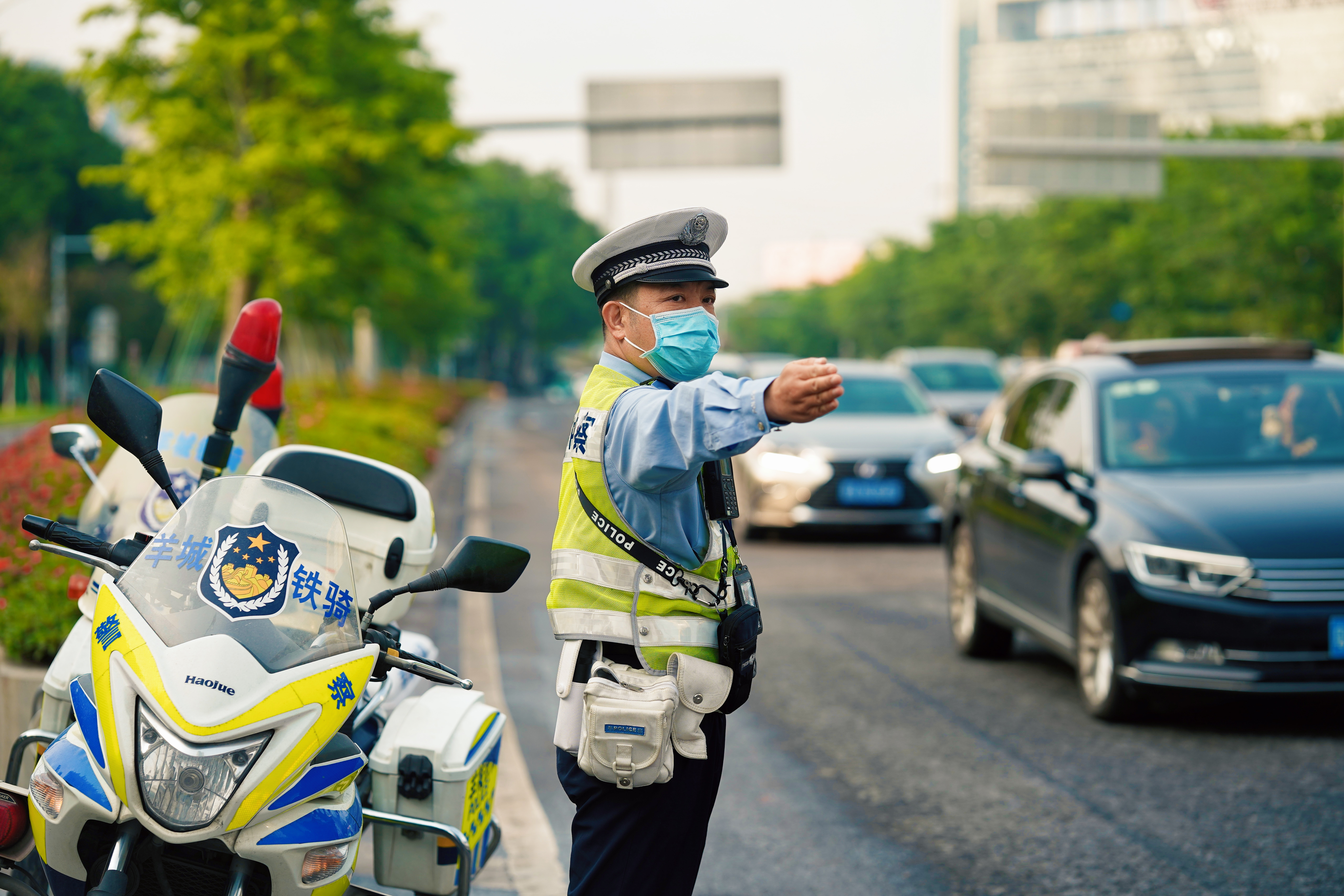 广东省交警网，守护道路交通安全的主力军